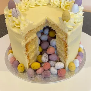 Pinata cake example