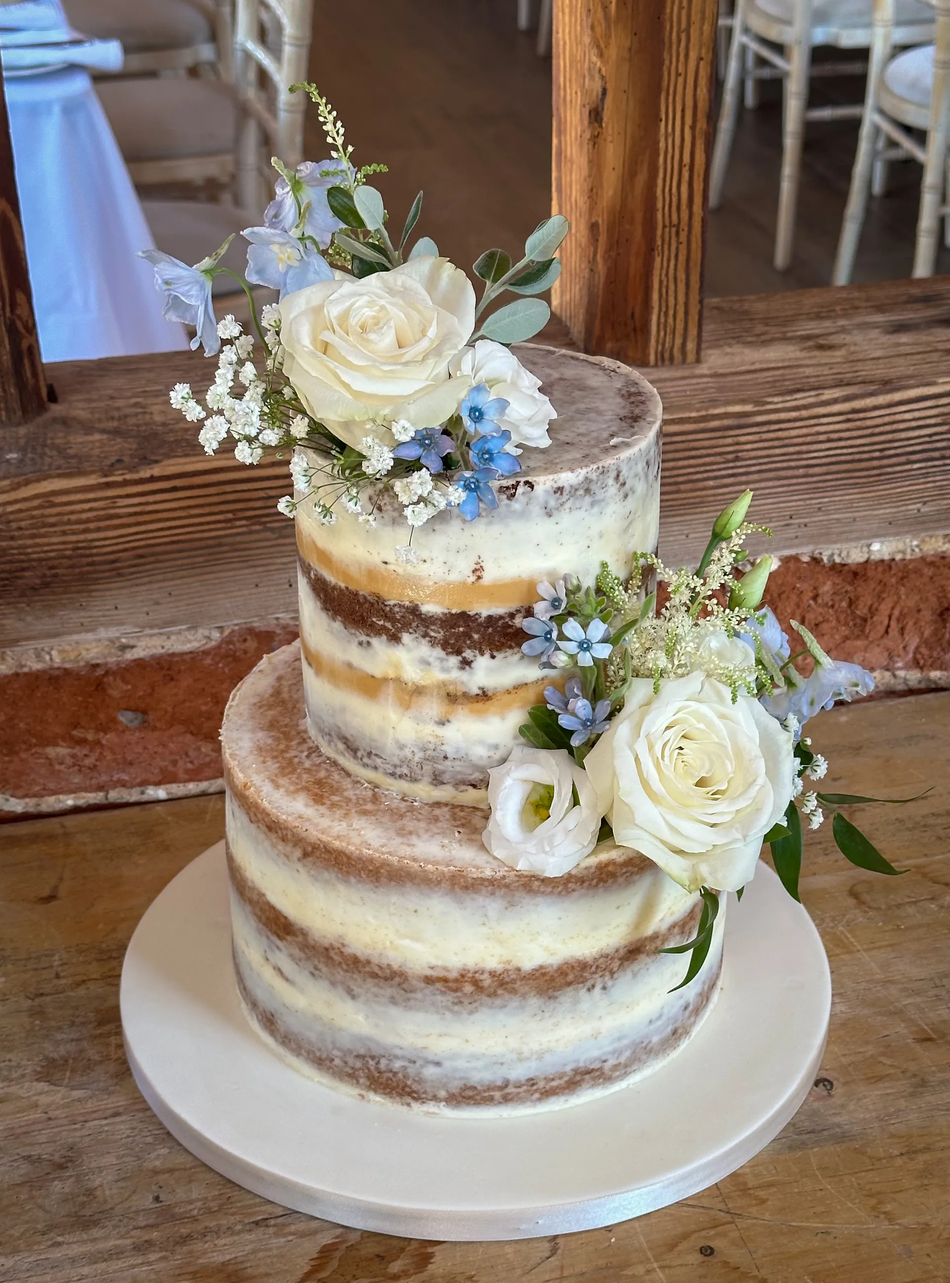 Wedding cake at Stanlake Park