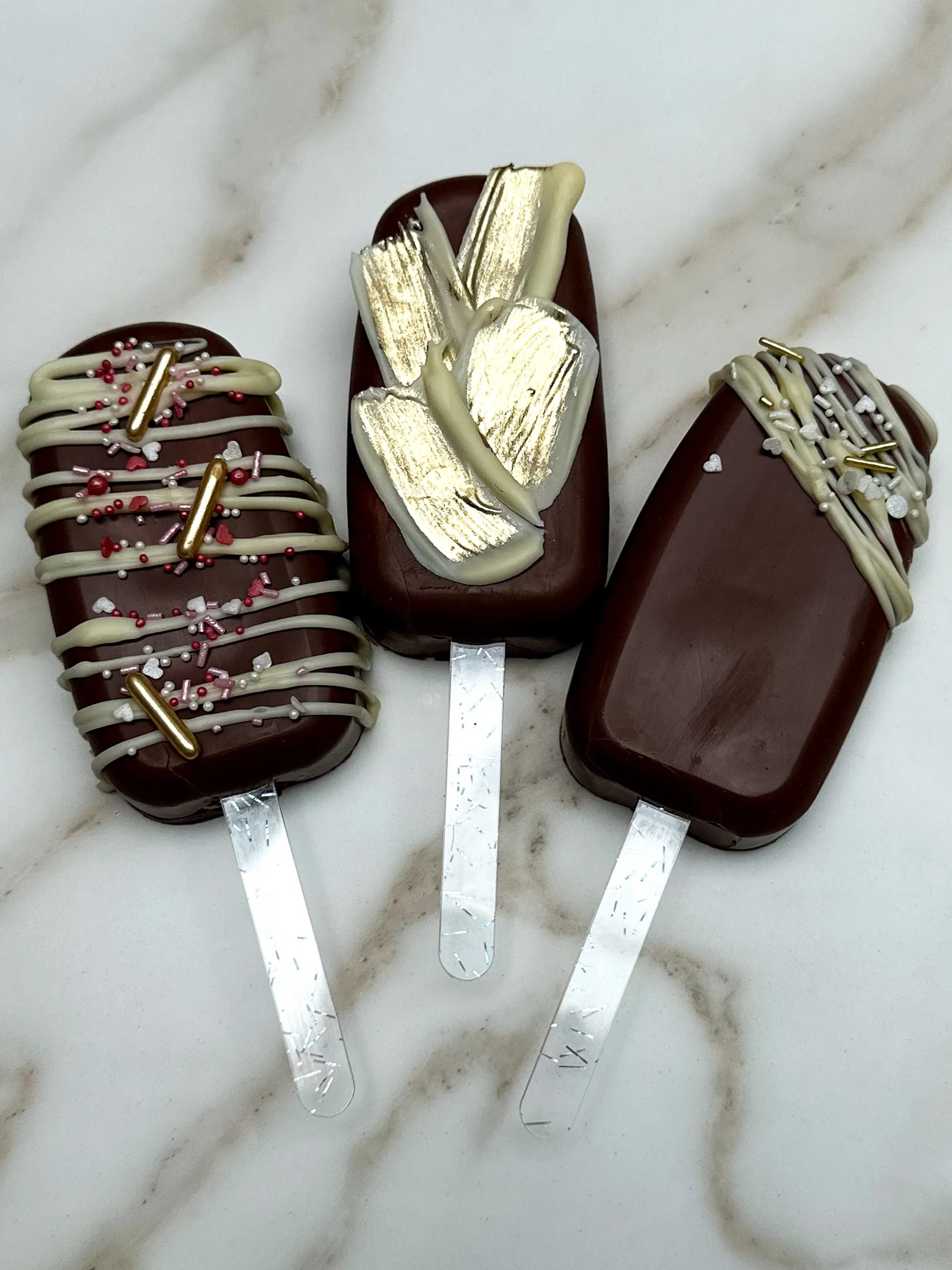 Cakesicles